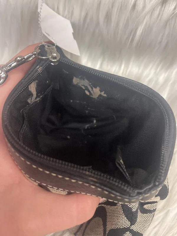 Wristlet By Coach  Size: Small