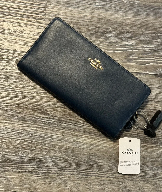 Wallet By Coach  Size: Medium