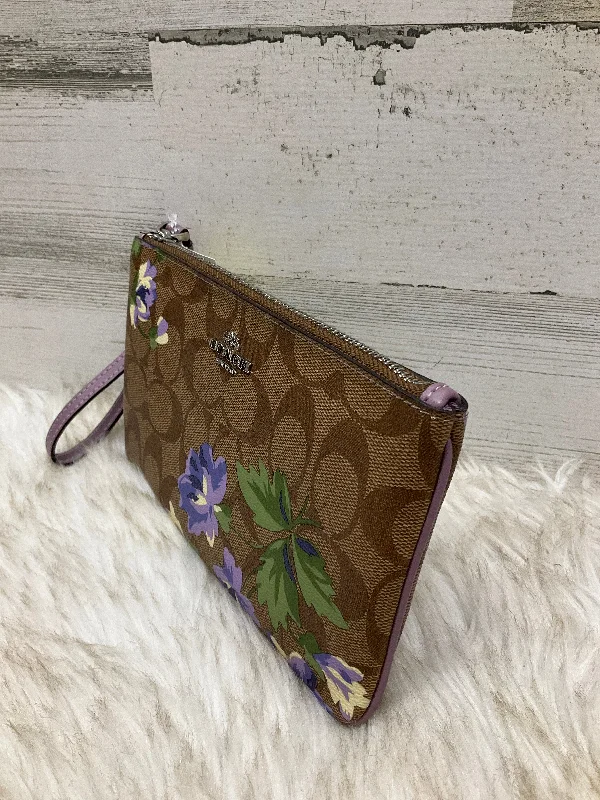 Wristlet Designer By Coach  Size: Medium