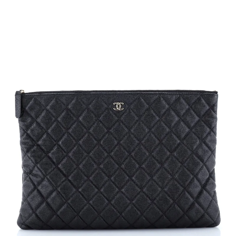 O Case Clutch Quilted Caviar Large