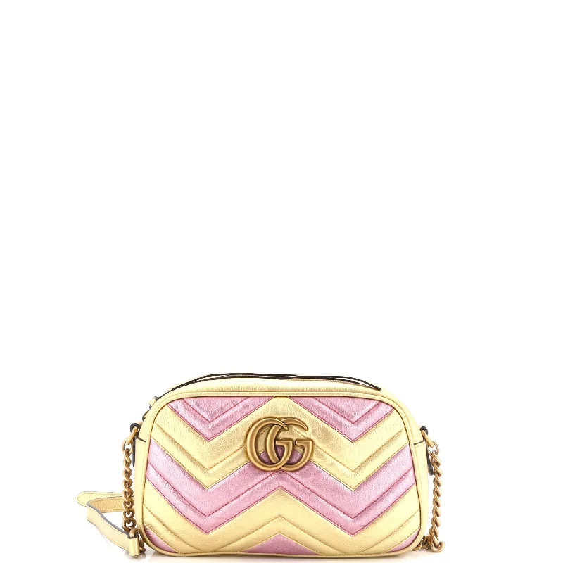 GG Marmont Shoulder Bag Matelasse Leather Small