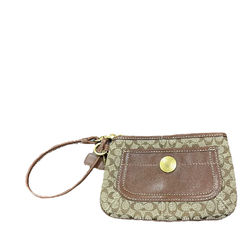 Wristlet Designer By Coach  Size: Small