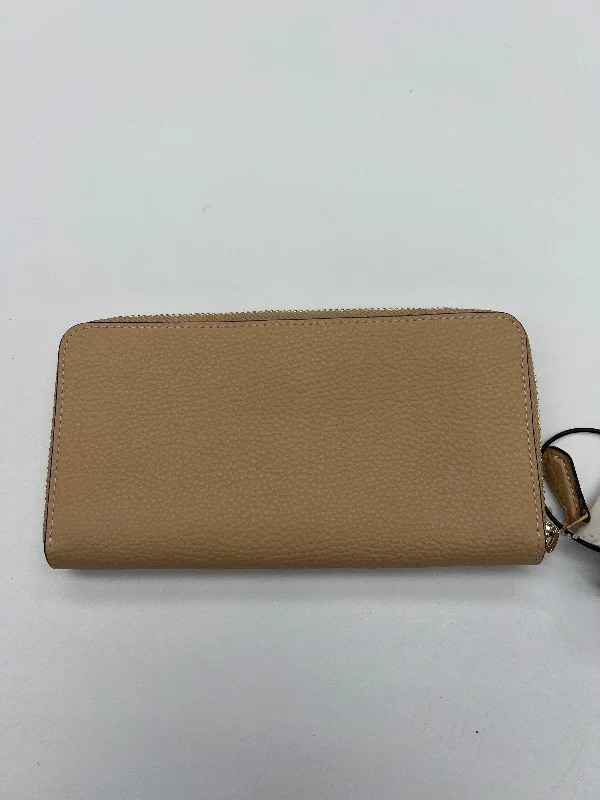 Wallet Designer By Coach  Size: Large