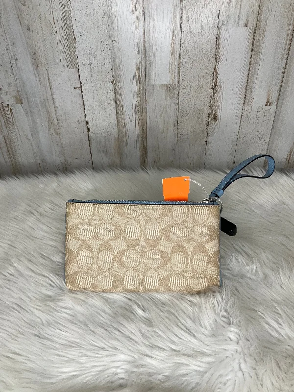 Wristlet By Coach  Size: Medium